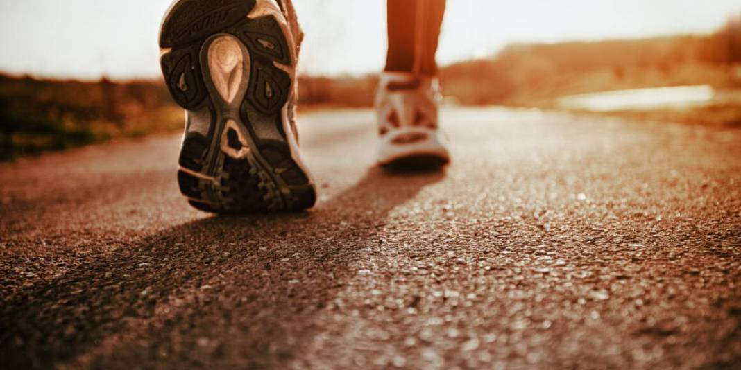 En etkili yürüyüş saati açıklandı! Sağlığa faydası ikiye katlandı: Uzmanlar zirve yapıyor diyerek bu saatleri önerdi 1